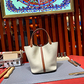 エルメス専門店 HERMES ピコタンロック MM　クレ×ゴールド　トゴ×スイフト　シルバー金具 K刻印 新品