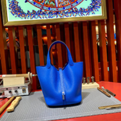 エルメス専門店 HERMES ピコタンロック MM　ブルーゼリージュ　トゴ　シルバー金具 K刻印 新品